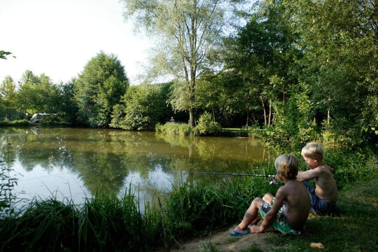 Hotel Camping Sunissim Le Moulin du Roch 5 stars Sarlat Exterior foto